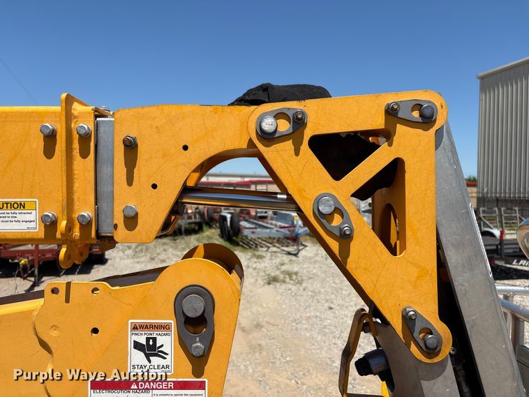 image for item EV2979 2017 Haulotte 45XA boom lift
