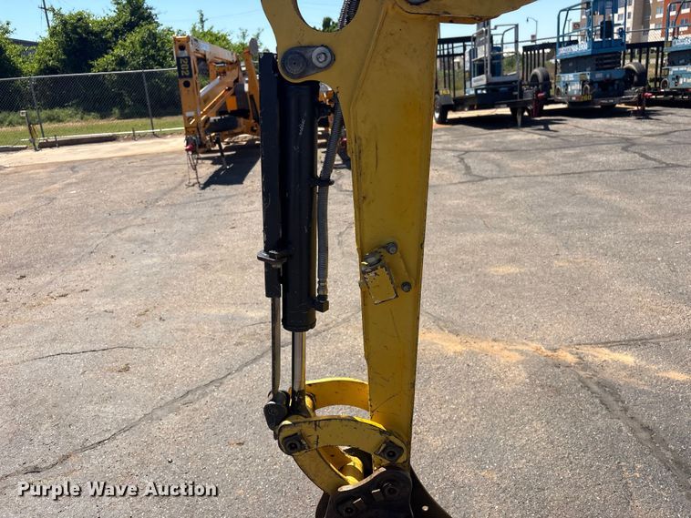 image for item EV2980 2018 Yanmar VIO17-A mini excavator