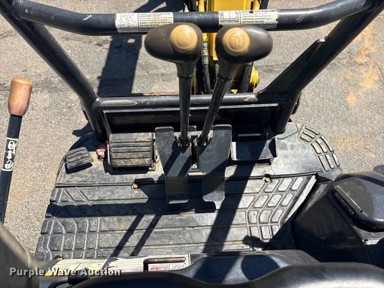 image for item EV2980 2018 Yanmar VIO17-A mini excavator