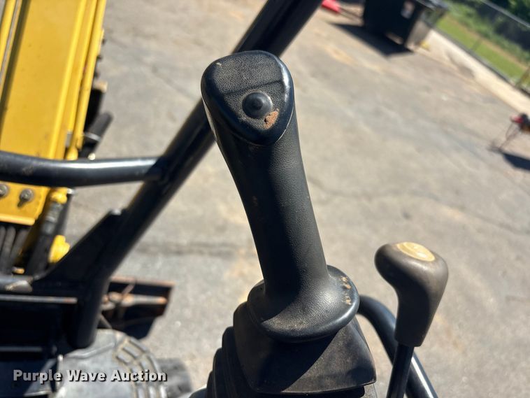 image for item EV2980 2018 Yanmar VIO17-A mini excavator