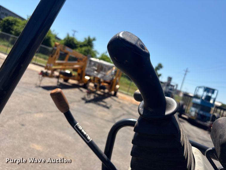 image for item EV2980 2018 Yanmar VIO17-A mini excavator