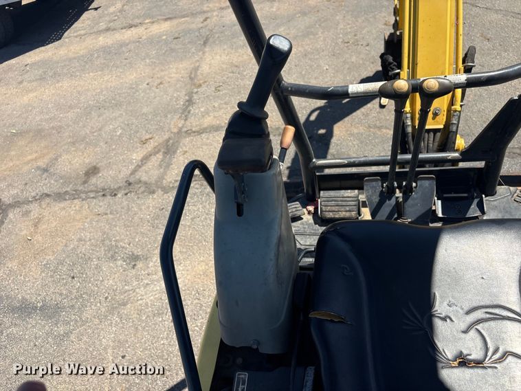 image for item EV2980 2018 Yanmar VIO17-A mini excavator