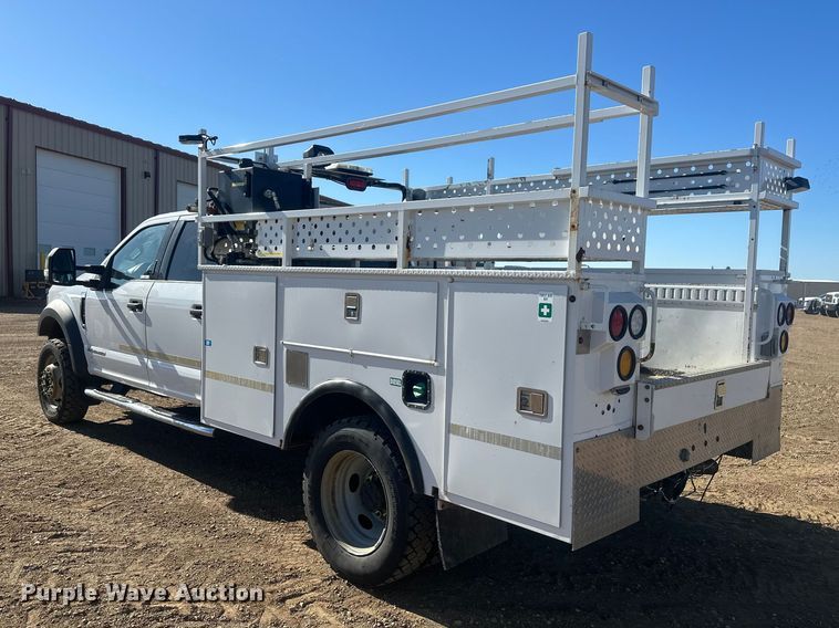 image for item EV5892 2017 Ford F550 Crew Cab utility / service truck