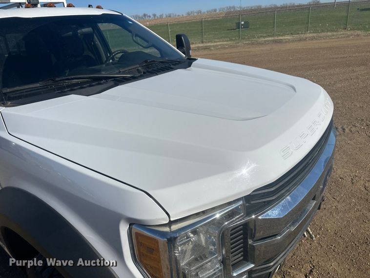 image for item EV5892 2017 Ford F550 Crew Cab utility / service truck