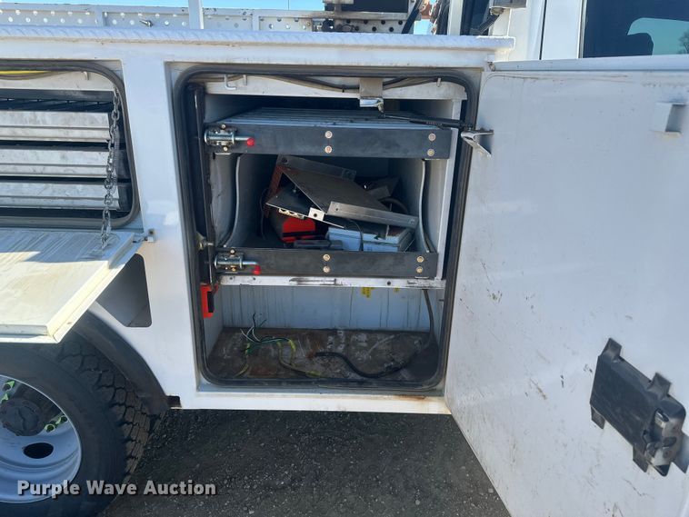 image for item EV5892 2017 Ford F550 Crew Cab utility / service truck