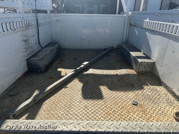 image for item EV5892 2017 Ford F550 Crew Cab utility / service truck