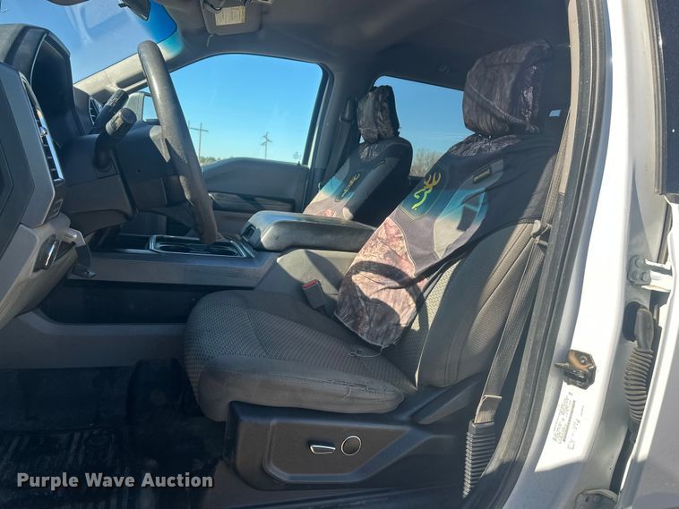 image for item EV5892 2017 Ford F550 Crew Cab utility / service truck