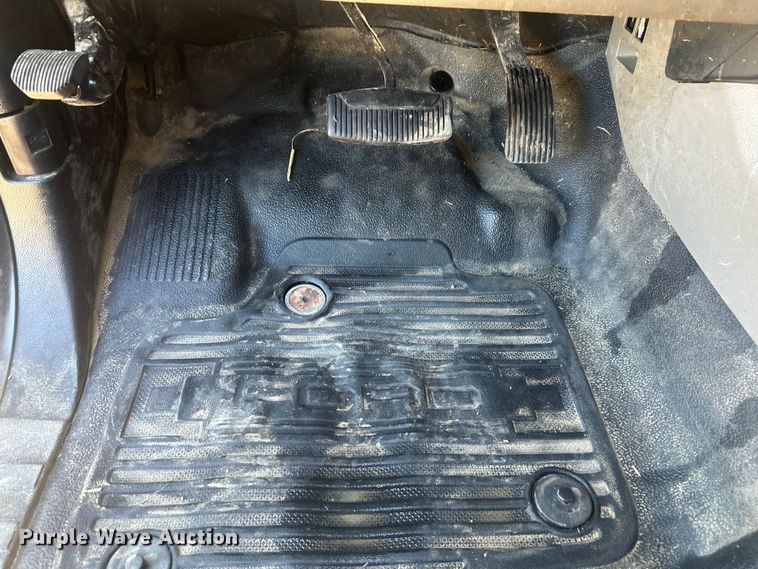 image for item EV5892 2017 Ford F550 Crew Cab utility / service truck