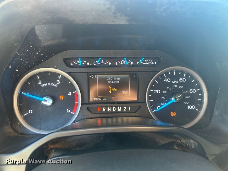 image for item EV5892 2017 Ford F550 Crew Cab utility / service truck