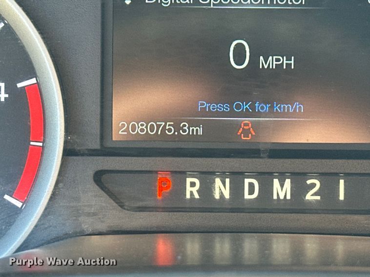 image for item EV5892 2017 Ford F550 Crew Cab utility / service truck