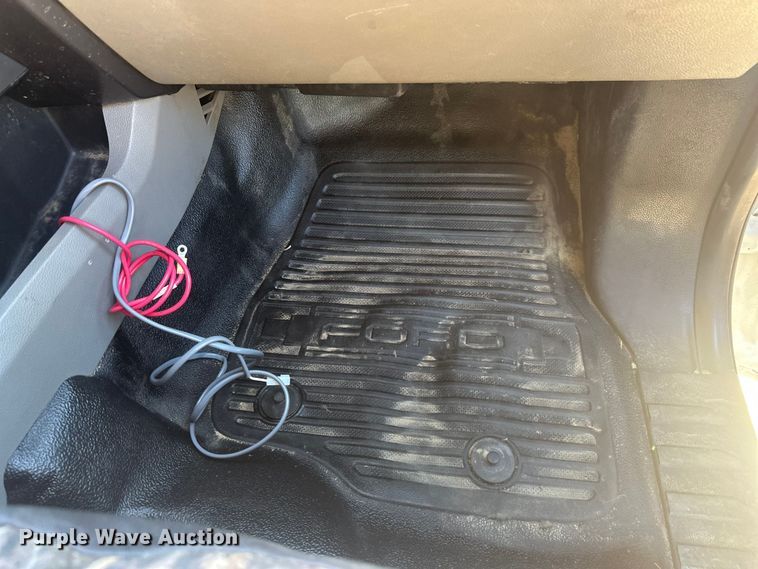 image for item EV5892 2017 Ford F550 Crew Cab utility / service truck