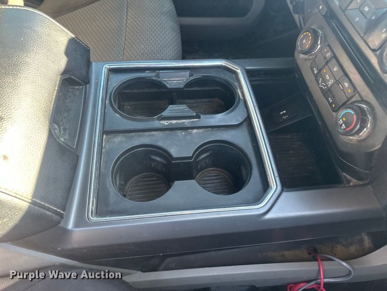 image for item EV5892 2017 Ford F550 Crew Cab utility / service truck