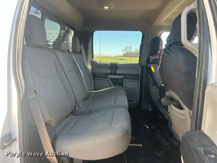 image for item EV5892 2017 Ford F550 Crew Cab utility / service truck