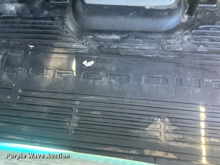 image for item EV5892 2017 Ford F550 Crew Cab utility / service truck