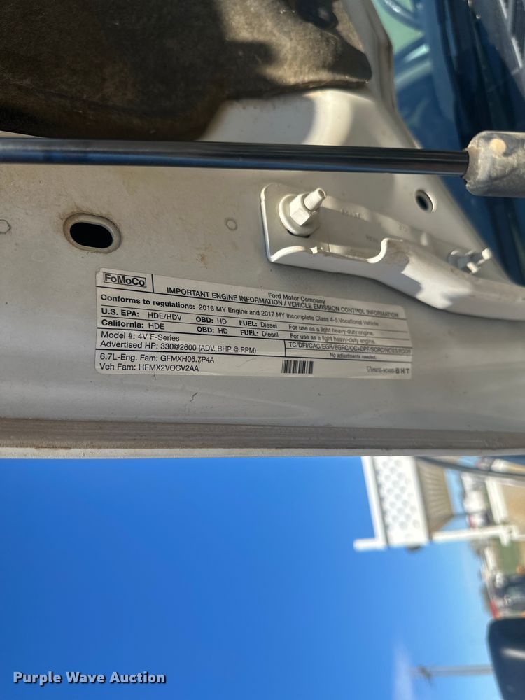 image for item EV5892 2017 Ford F550 Crew Cab utility / service truck