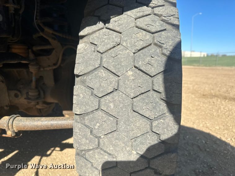 image for item EV5892 2017 Ford F550 Crew Cab utility / service truck