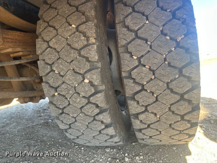 image for item EV5892 2017 Ford F550 Crew Cab utility / service truck