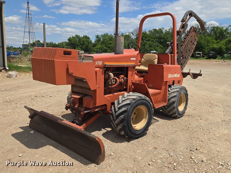image for item EW0092 1996 Ditch Witch 5110DD trencher