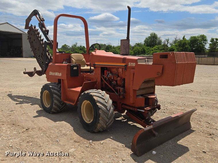 image for item EW0092 1996 Ditch Witch 5110DD trencher