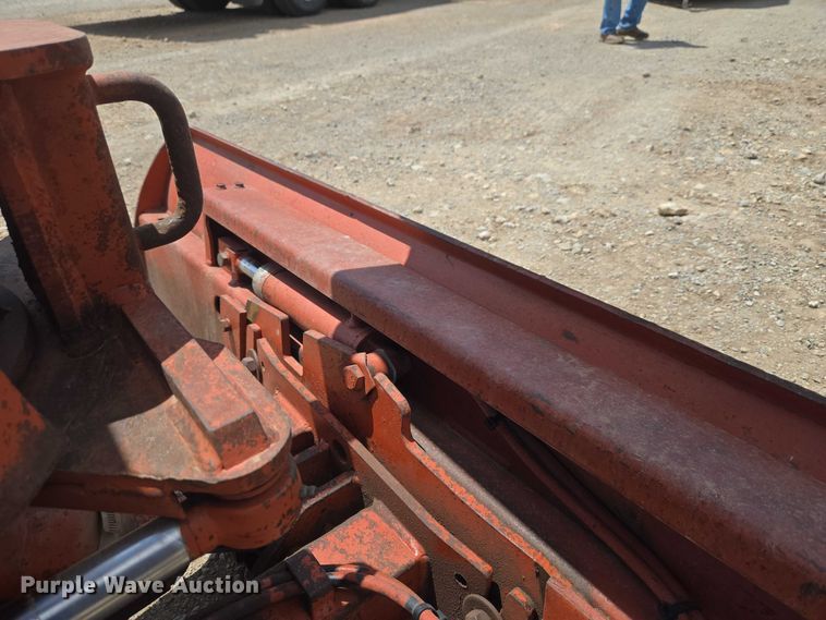 image for item EW0092 1996 Ditch Witch 5110DD trencher