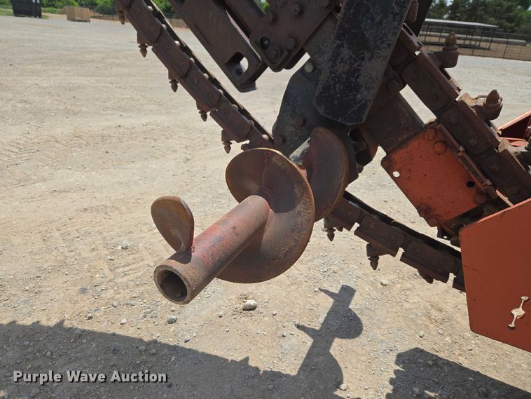 image for item EW0092 1996 Ditch Witch 5110DD trencher