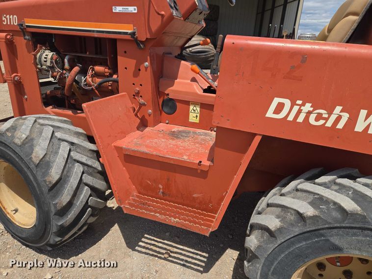 image for item EW0092 1996 Ditch Witch 5110DD trencher