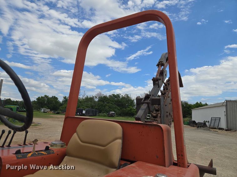 image for item EW0092 1996 Ditch Witch 5110DD trencher