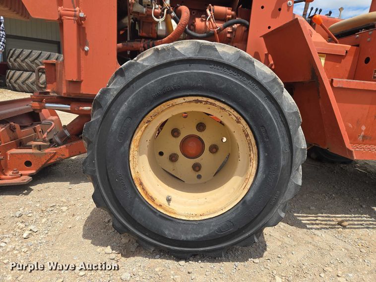 image for item EW0092 1996 Ditch Witch 5110DD trencher