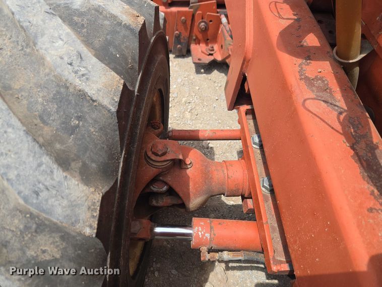 image for item EW0092 1996 Ditch Witch 5110DD trencher