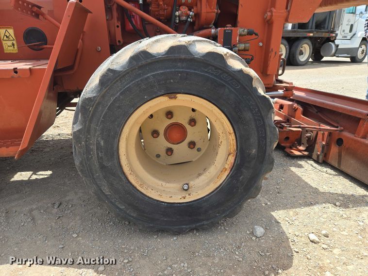 image for item EW0092 1996 Ditch Witch 5110DD trencher