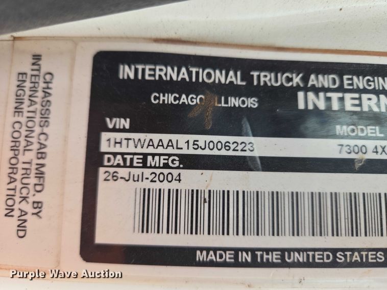 image for item EW0100 2005 International 7300 oil distributor truck