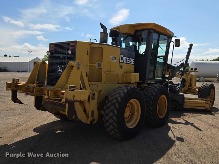 image for item EW0102 2008 John Deere 772D motor grader