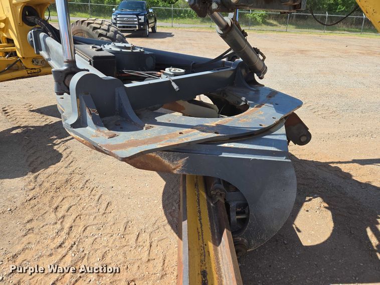 image for item EW0102 2008 John Deere 772D motor grader