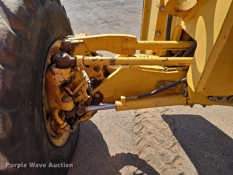 image for item EW0102 2008 John Deere 772D motor grader
