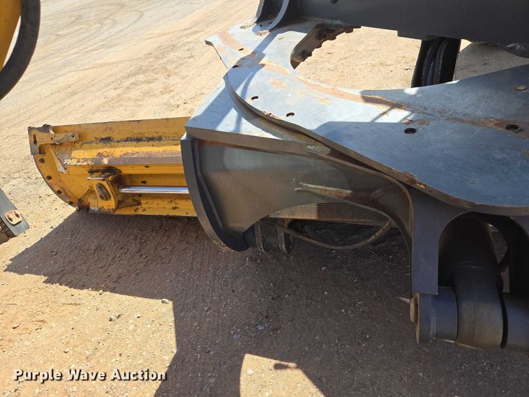 image for item EW0102 2008 John Deere 772D motor grader