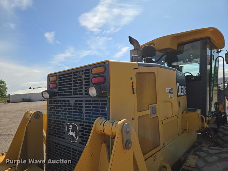 image for item EW0102 2008 John Deere 772D motor grader