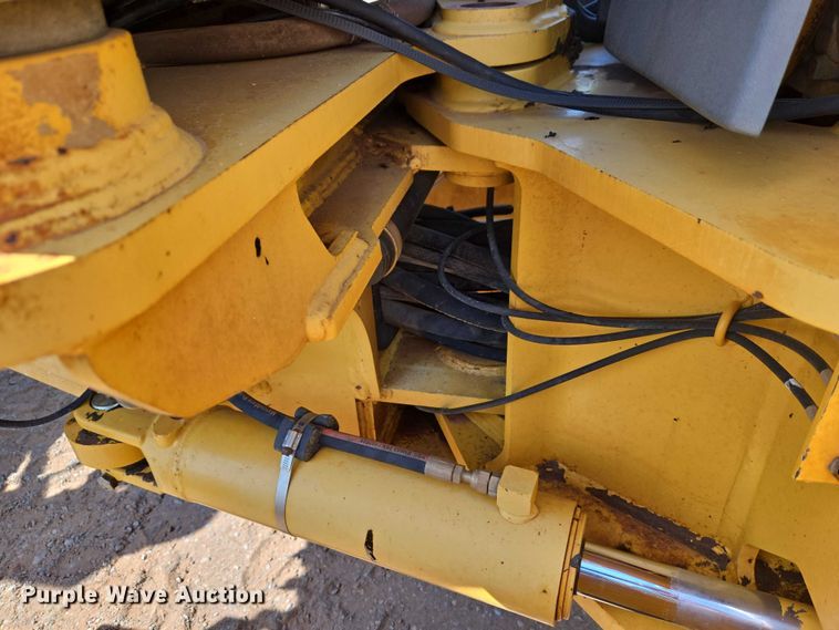 image for item EW0102 2008 John Deere 772D motor grader