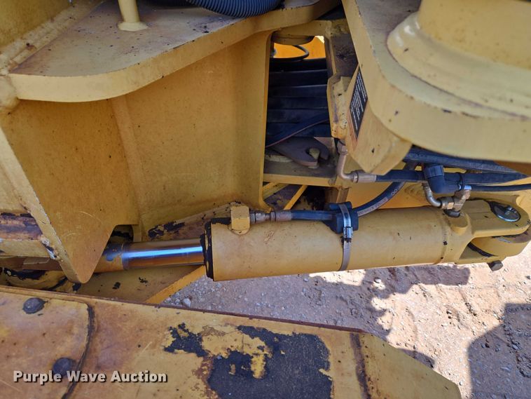image for item EW0102 2008 John Deere 772D motor grader
