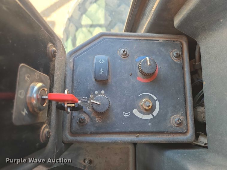image for item EW0102 2008 John Deere 772D motor grader