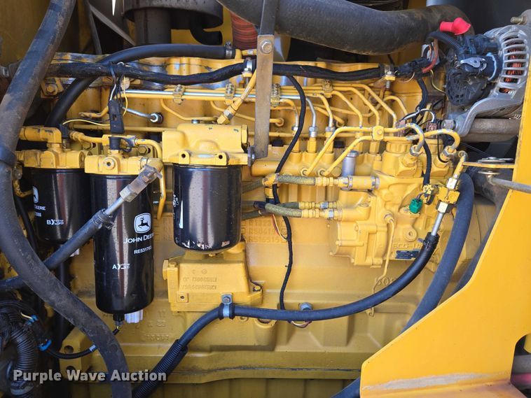 image for item EW0102 2008 John Deere 772D motor grader