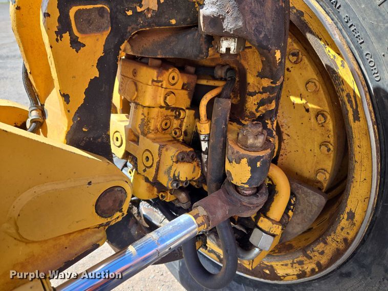 image for item EW0102 2008 John Deere 772D motor grader
