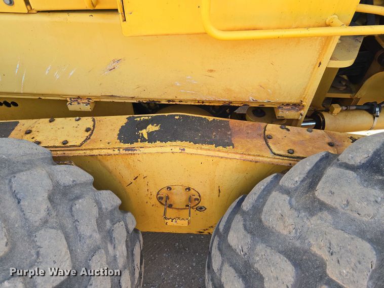 image for item EW0102 2008 John Deere 772D motor grader