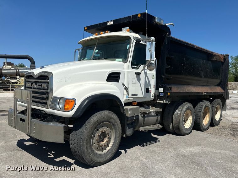 image for item EW1998 2007 Mack CV713 dump truck