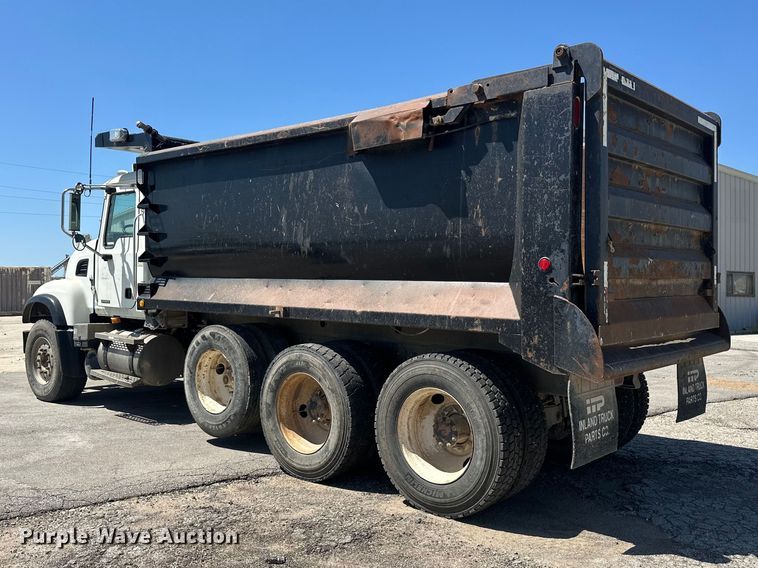 image for item EW1998 2007 Mack CV713 dump truck