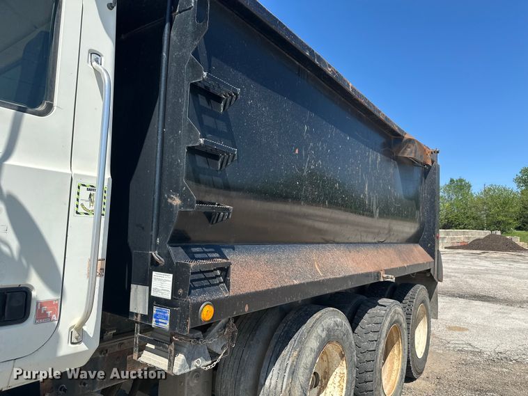 image for item EW1998 2007 Mack CV713 dump truck