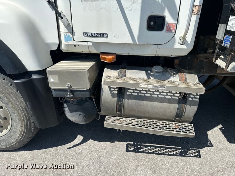 image for item EW1998 2007 Mack CV713 dump truck