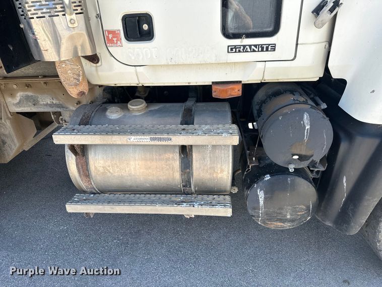 image for item EW1998 2007 Mack CV713 dump truck