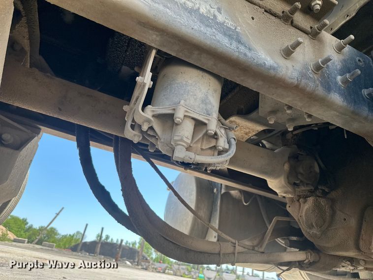 image for item EW1998 2007 Mack CV713 dump truck