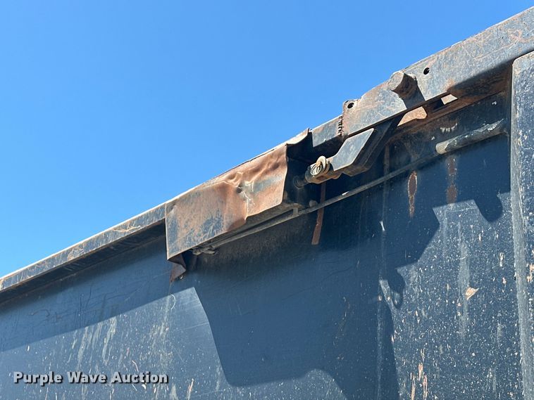 image for item EW1998 2007 Mack CV713 dump truck