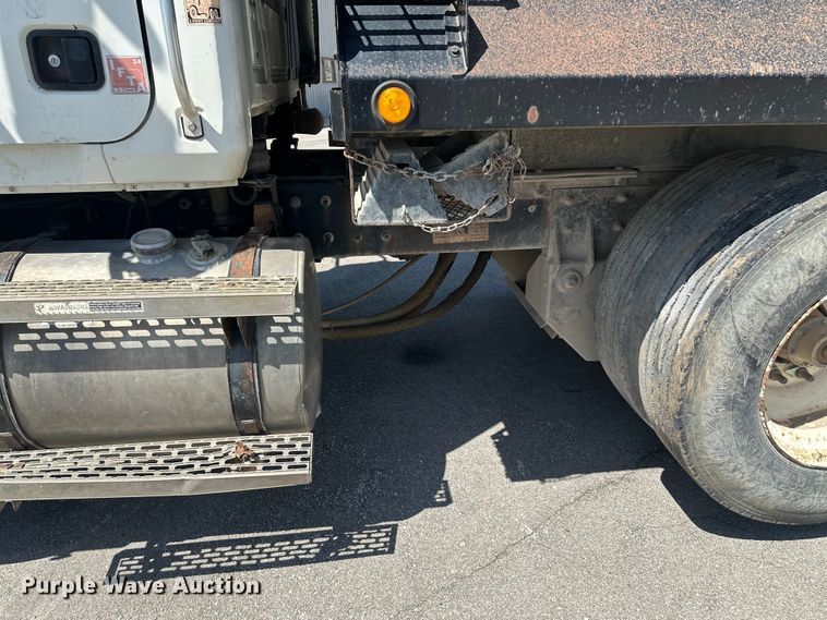image for item EW1998 2007 Mack CV713 dump truck